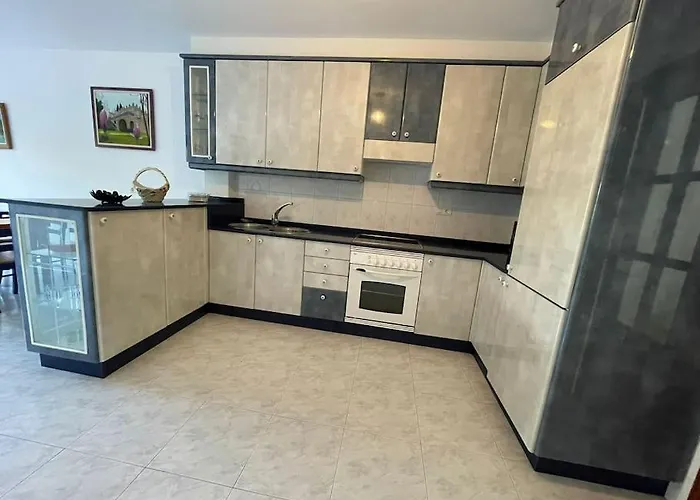 Casa Turistica Lucena Tatil Evi *